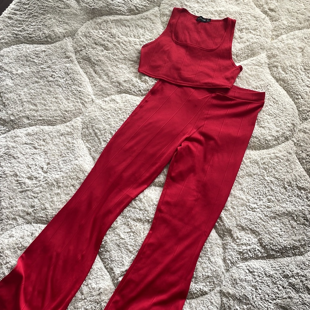 Red Two Piece Set! - Picture 4 of 4